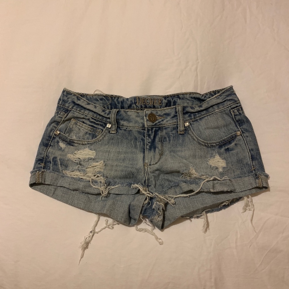 Decree shorts (5)